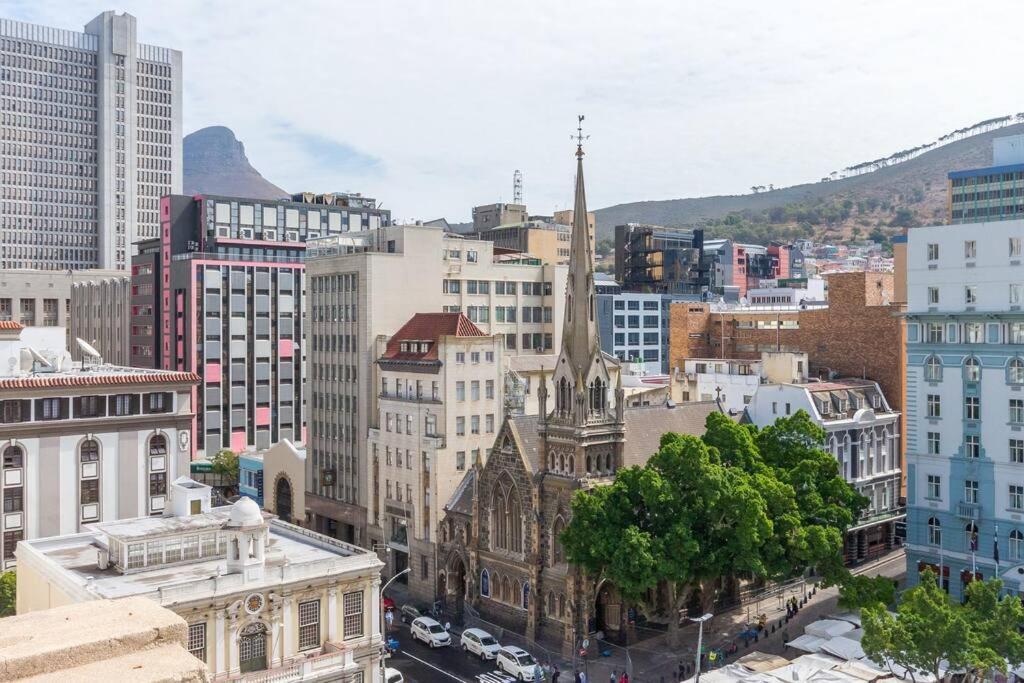 704 Market House Cbd Location