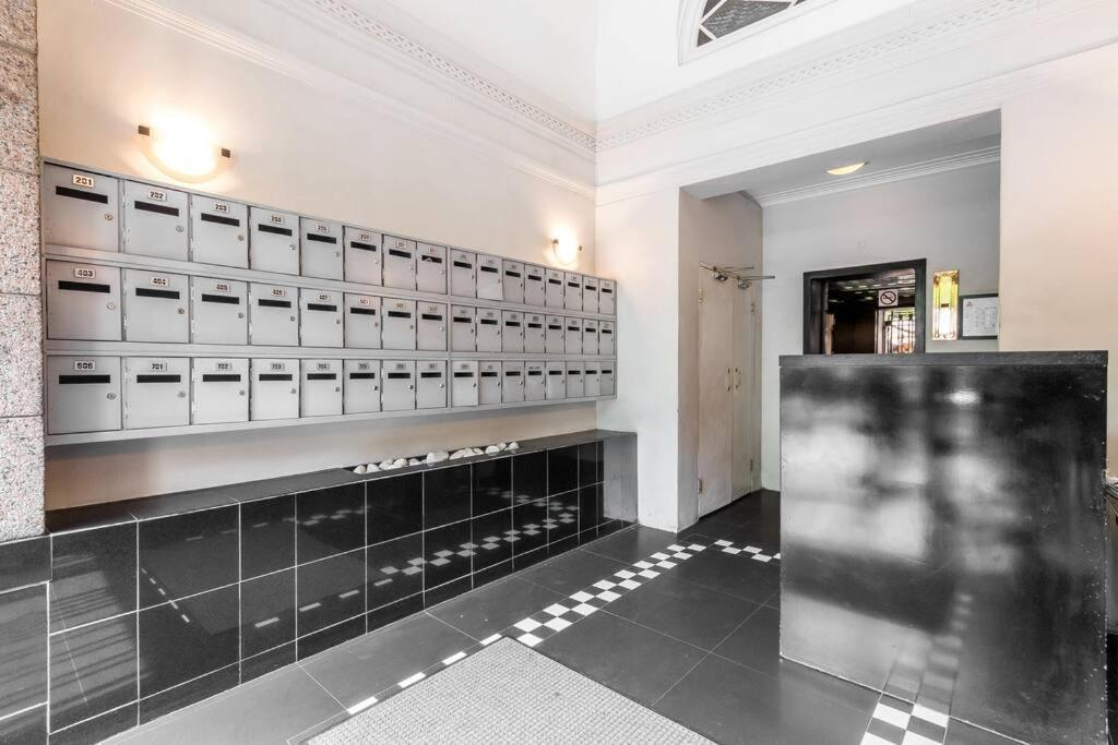 704 Market House Cbd Location Apartment