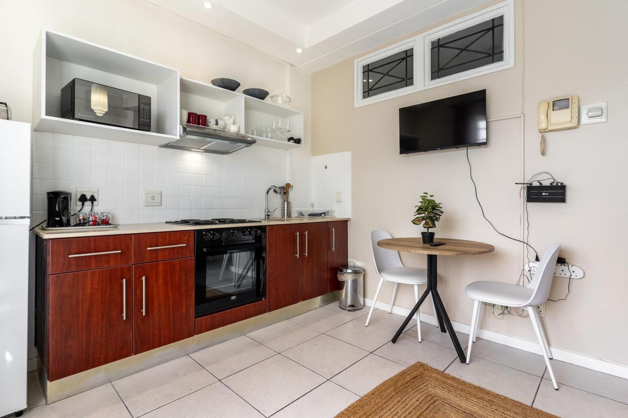 704 Market House Cbd Location *
